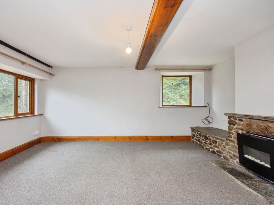 Twin Trea, Launceston, Trewint, Cornwall, PL15 7TG