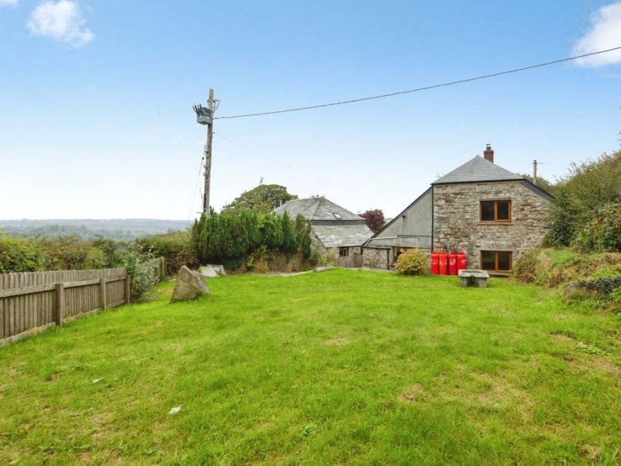 Twin Trea, Launceston, Trewint, Cornwall, PL15 7TG