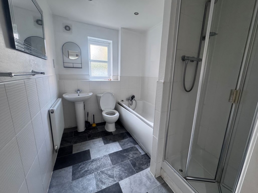 Apt 7 Lathom Court, Liverpool, Merseyside, L36 8BT