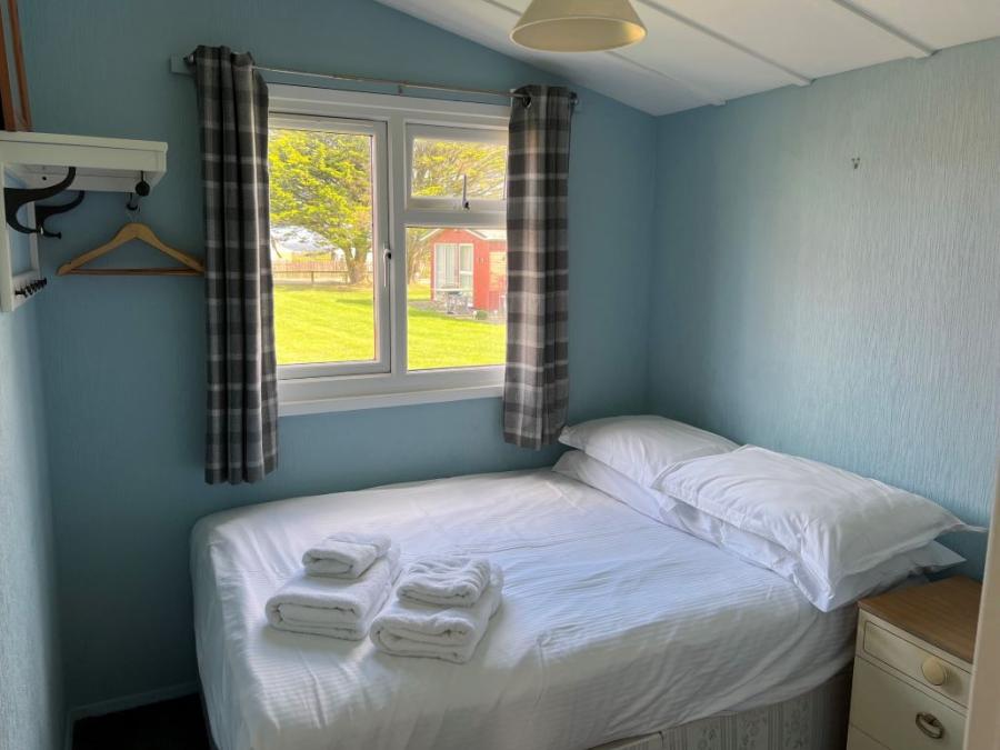 212 Atlantic Bays Holiday Park, St Merryn, Padstow, Cornwall, PL28 8PY