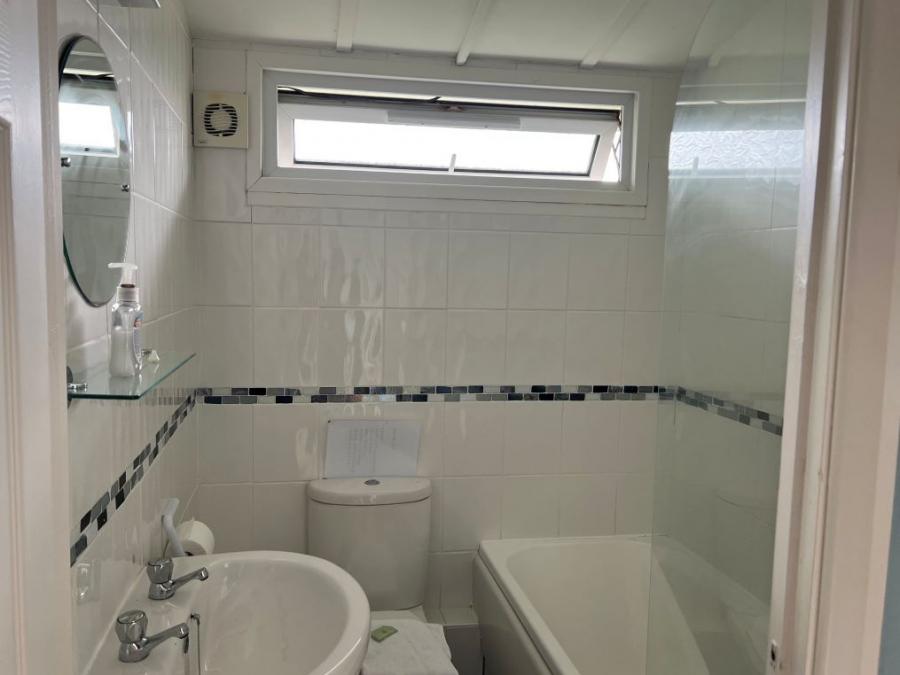 212 Atlantic Bays Holiday Park, St Merryn, Padstow, Cornwall, PL28 8PY