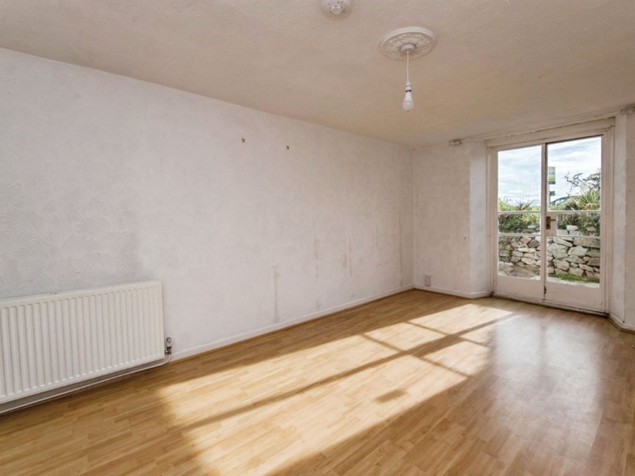 Flat 1 Beacon Court, 4 Louisa Terrace, Exmouth, Devon, EX8 2AQ