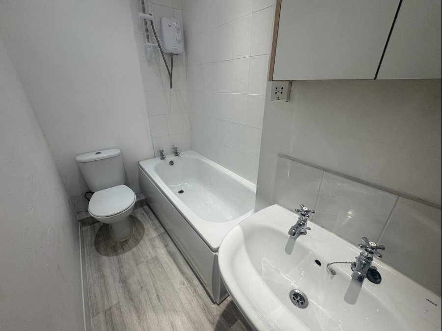 Flat 2, 10 Livingston Avenue, Liverpool
